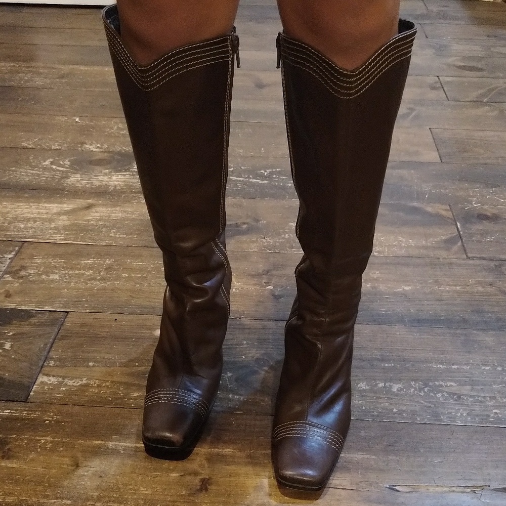 Dark brown below the knee heeled boots size 36.5